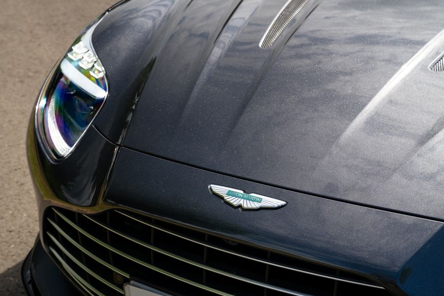 Aston Martin  DB12 Auto