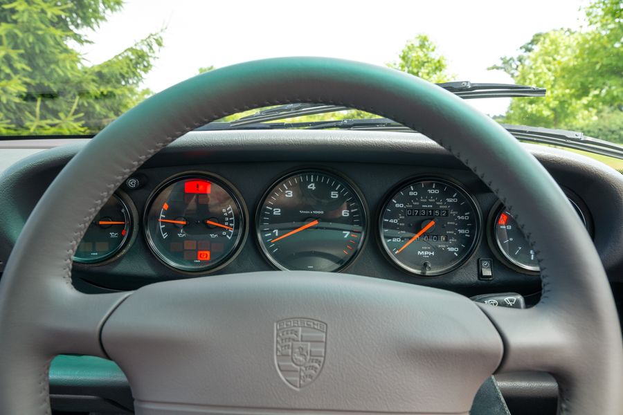 1995 Porsche 911 (993) Carrera 4