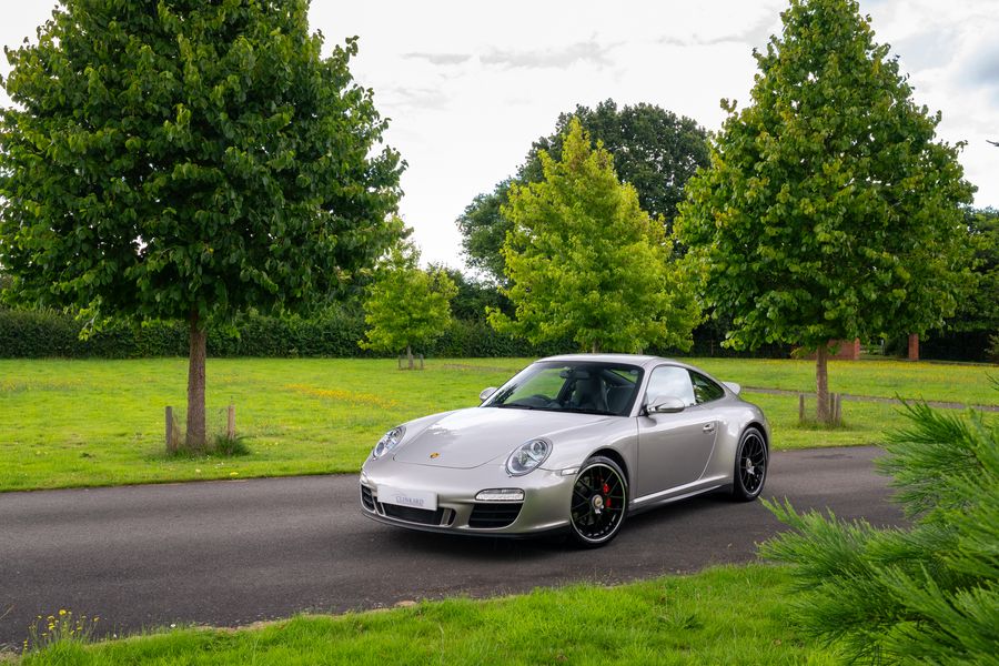 Porsche 911(997.2) GTS Coupe (Manual)