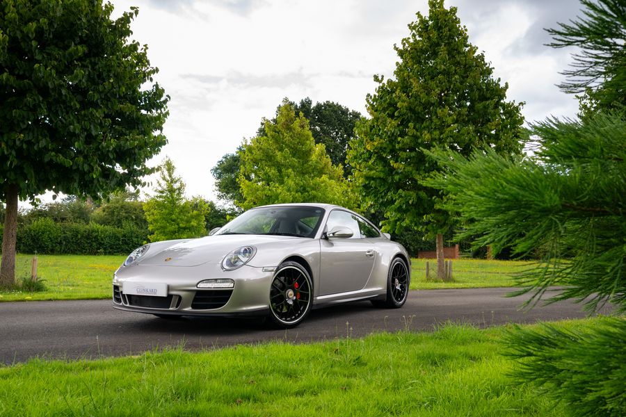 Porsche 911(997.2) GTS Coupe (Manual)