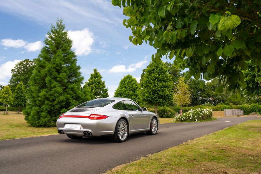 Porsche 911 (997.2)  Carrera 4S Coupe (Manual)