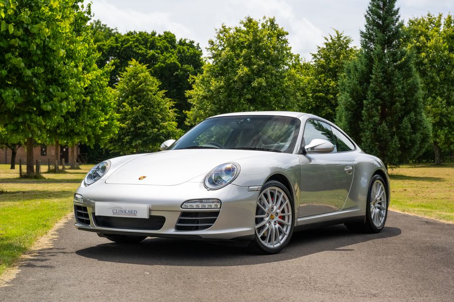 Porsche 911 (997.2)  Carrera 4S Coupe (Manual)