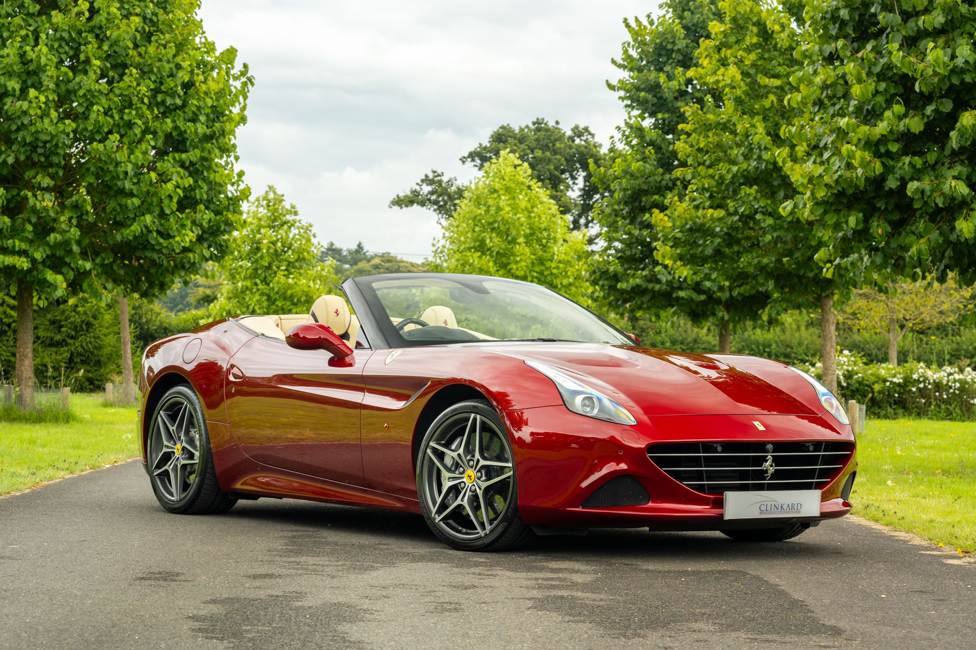 Ferrari California T