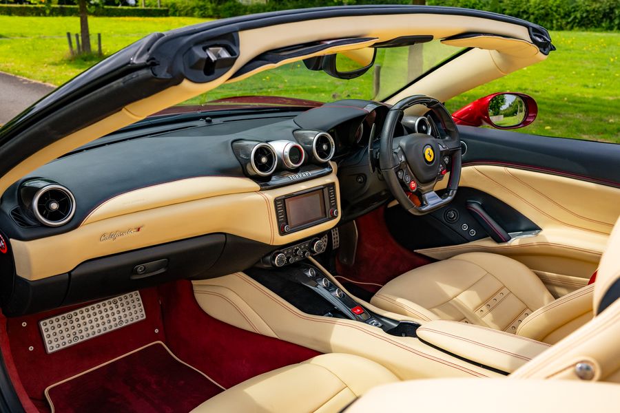 Ferrari California T