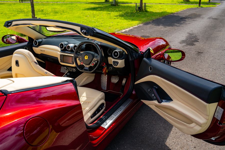 Ferrari California T