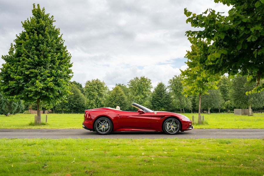 Ferrari California T