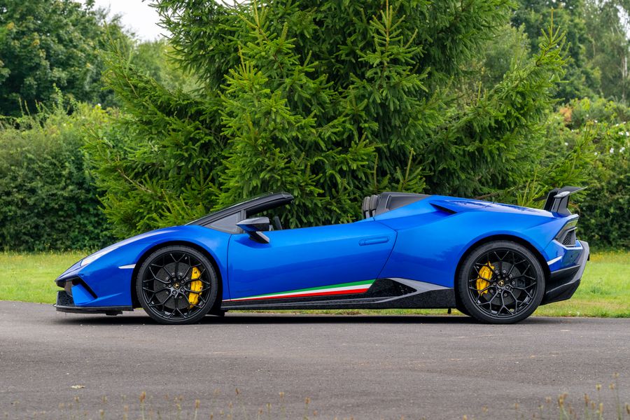 Lamborghini Huracan LP 640 - 4 Performante Spyder