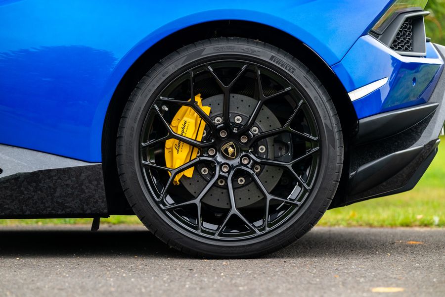 Lamborghini Huracan LP 640 - 4 Performante Spyder