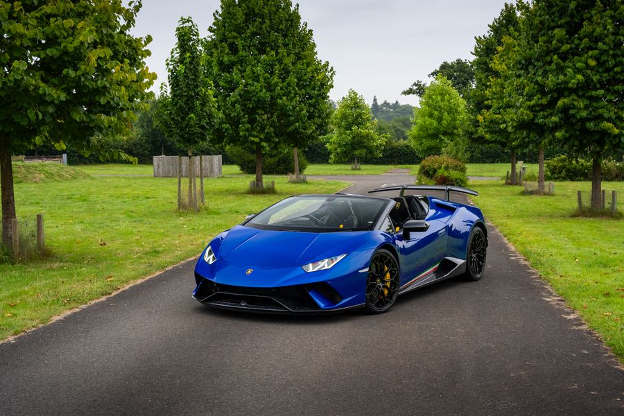 Lamborghini Huracan LP 640 - 4 Performante Spyder