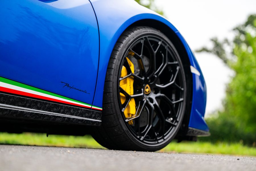 Lamborghini Huracan LP 640 - 4 Performante Spyder