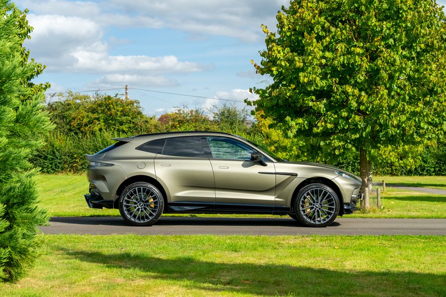 Aston Martin DBX 707 4.0 V8