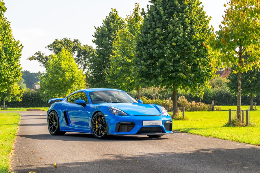 Porsche 718 Cayman GT4 PDK