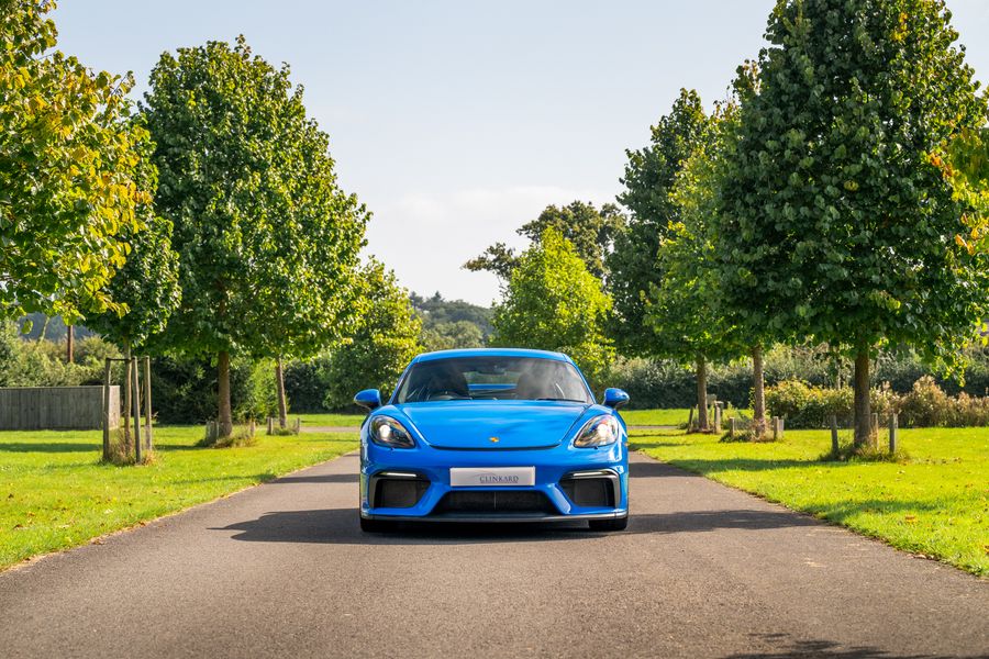 Porsche 718 Cayman GT4 PDK