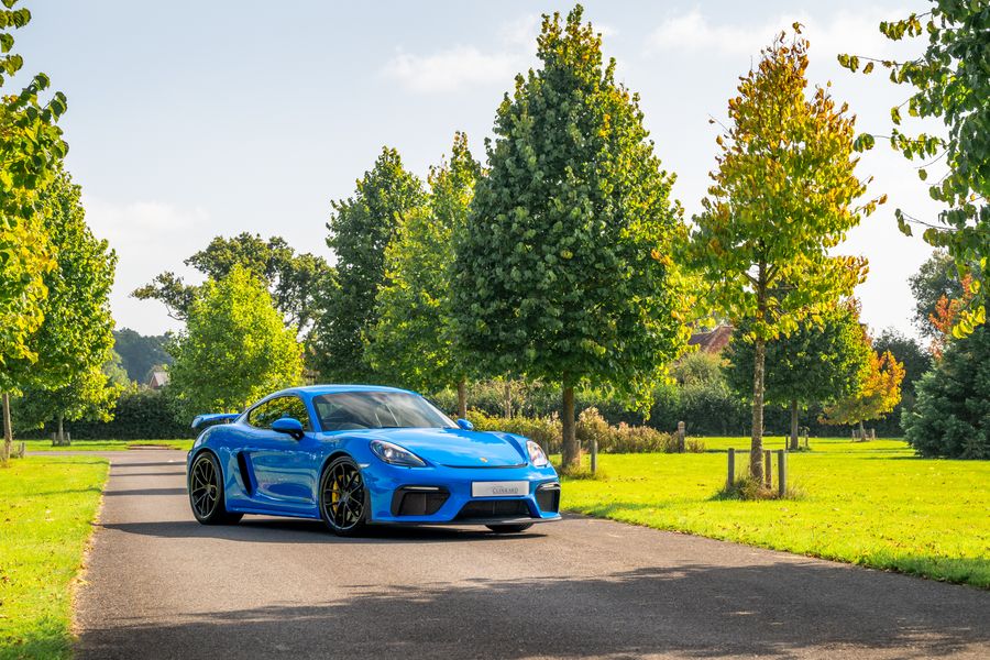 Porsche 718 Cayman GT4 PDK