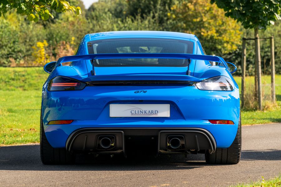 Porsche 718 Cayman GT4 PDK