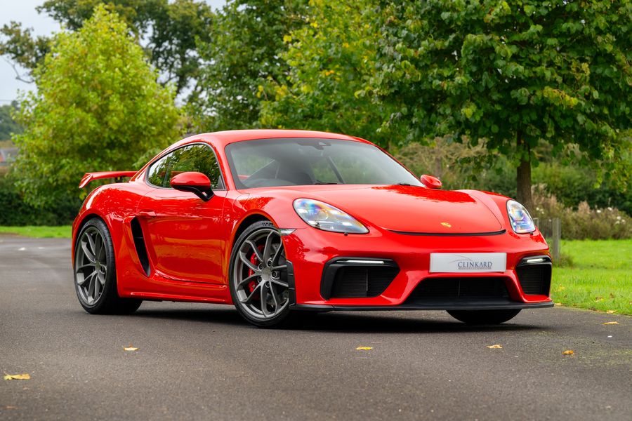 Porsche 718 Cayman GT4 PDK