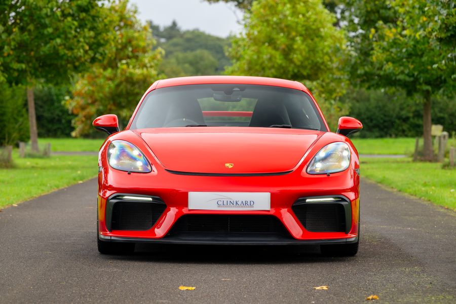 Porsche 718 Cayman GT4 PDK