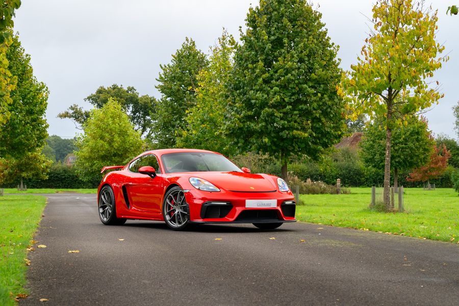 Porsche 718 Cayman GT4 PDK