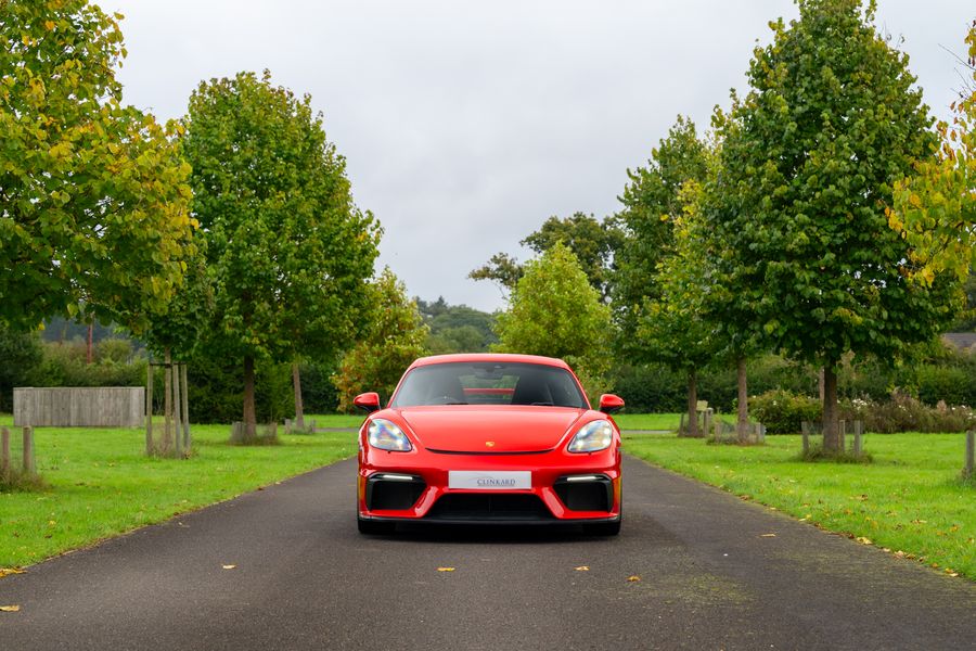 Porsche 718 Cayman GT4 PDK