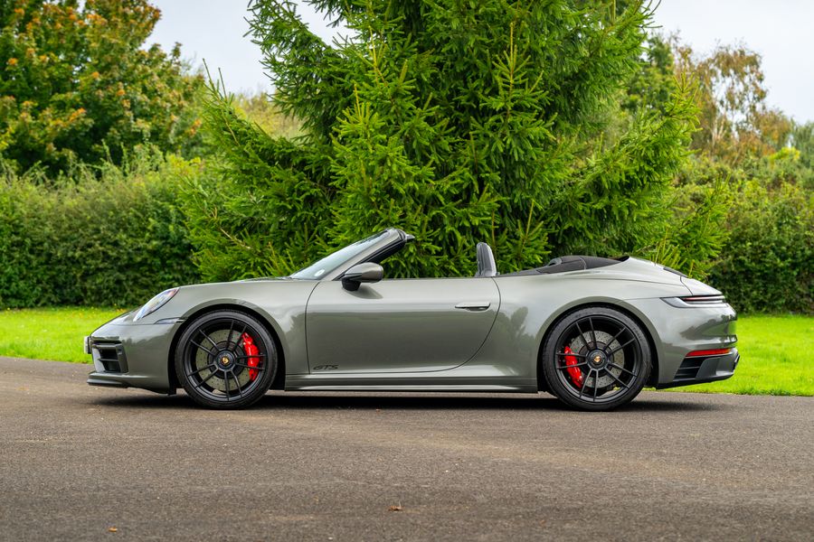 Porsche 911 (992) Carrera 4 GTS Cab