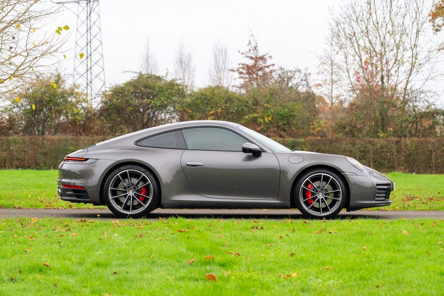 Porsche 911 (992) Carrera 4S S-A