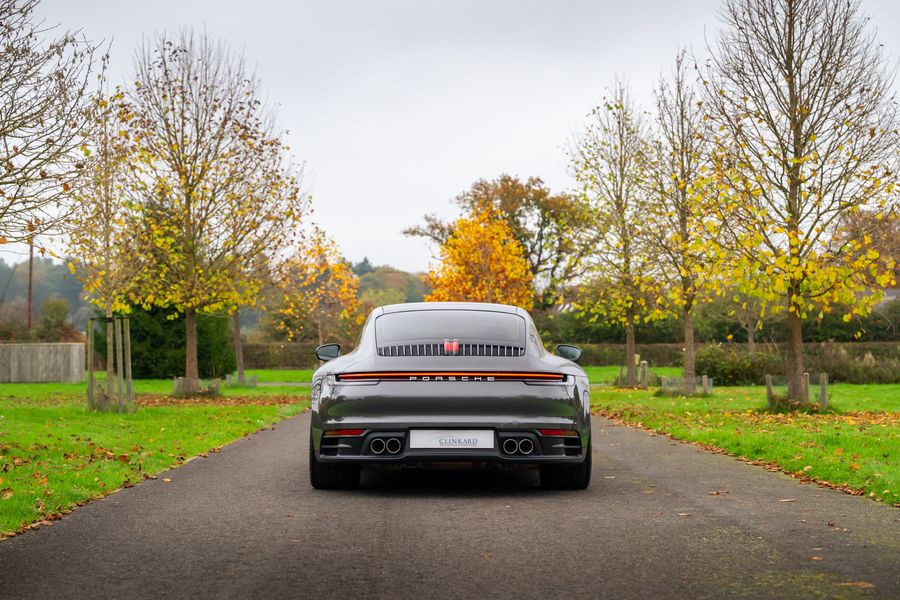 Porsche 911 (992) Carrera 4S S-A