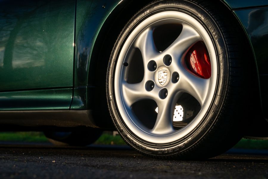 1996 Porsche 911 (993) Carrera 4 S