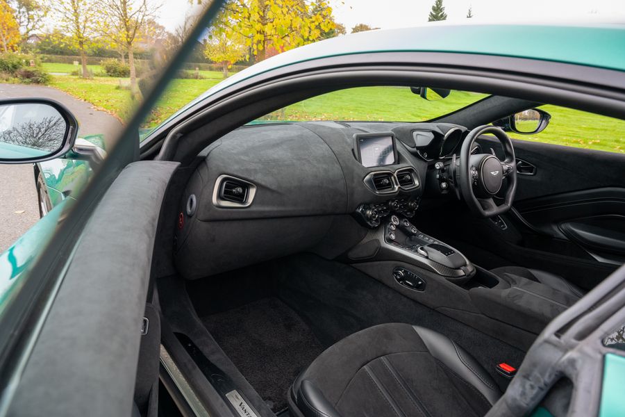 Aston Martin V8 Vantage Coupe Auto