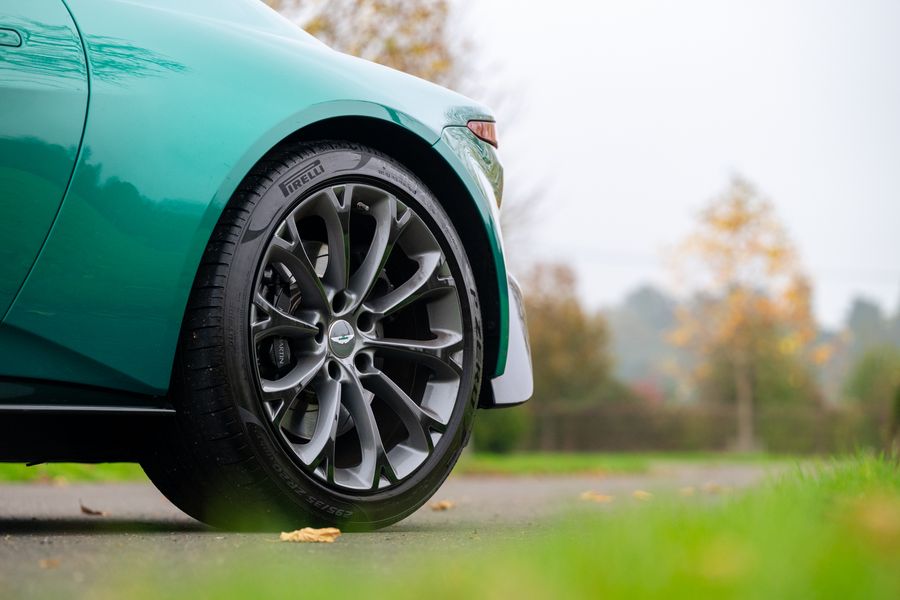 Aston Martin V8 Vantage Coupe Auto