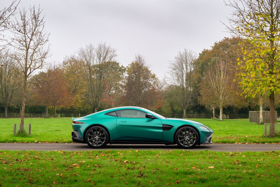 Aston Martin V8 Vantage Coupe Auto