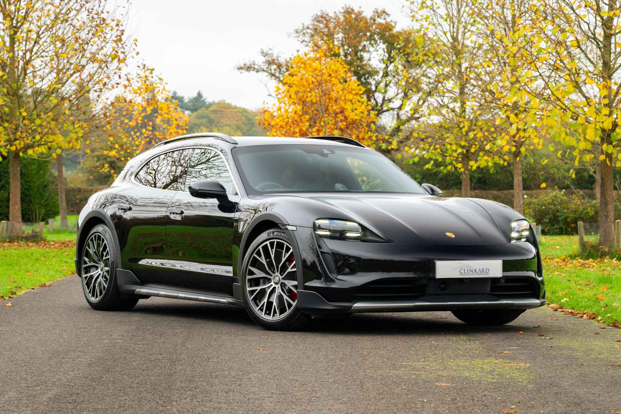 Porsche Taycan 4S Performance Plus Cross Turismo