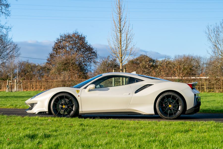 Ferrari 488 Pista