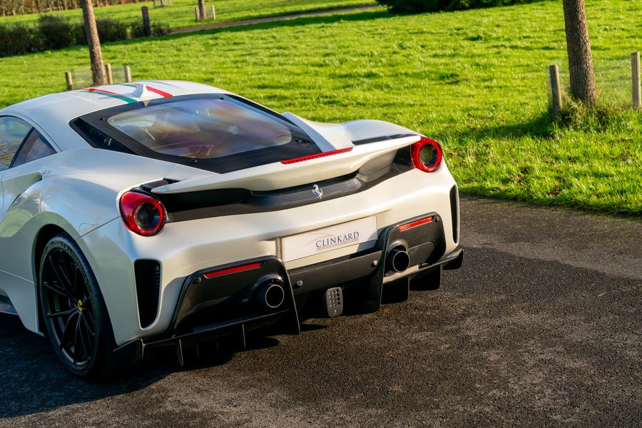 Ferrari 488 Pista