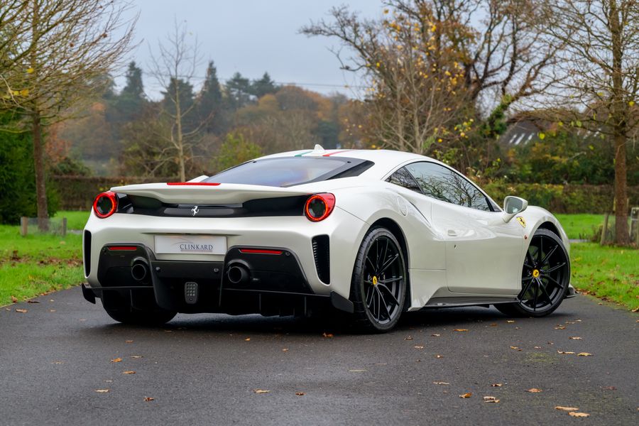 Ferrari 488 Pista