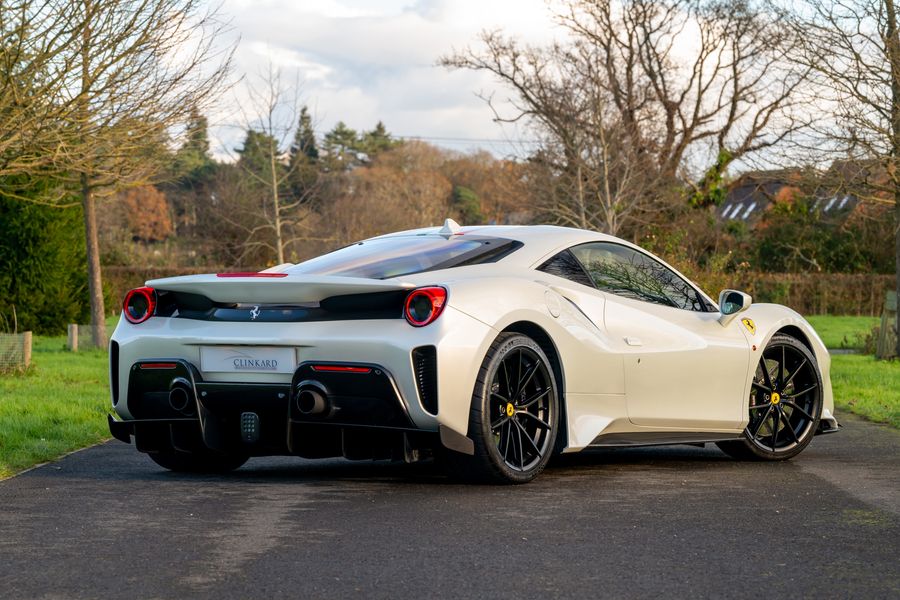 Ferrari 488 Pista