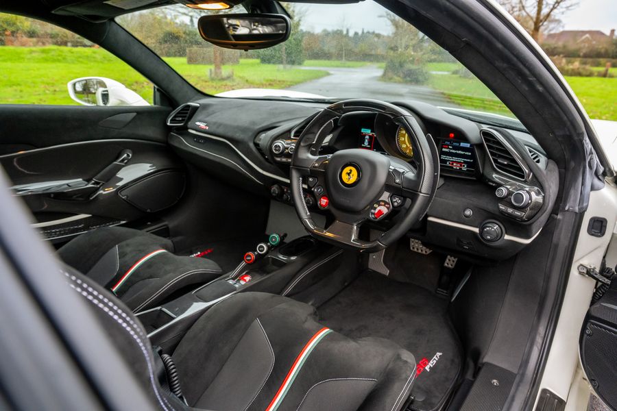 Ferrari 488 Pista