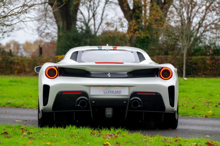 Ferrari 488 Pista