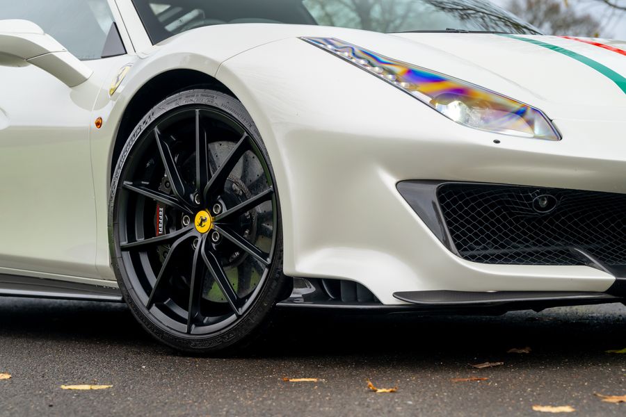 Ferrari 488 Pista