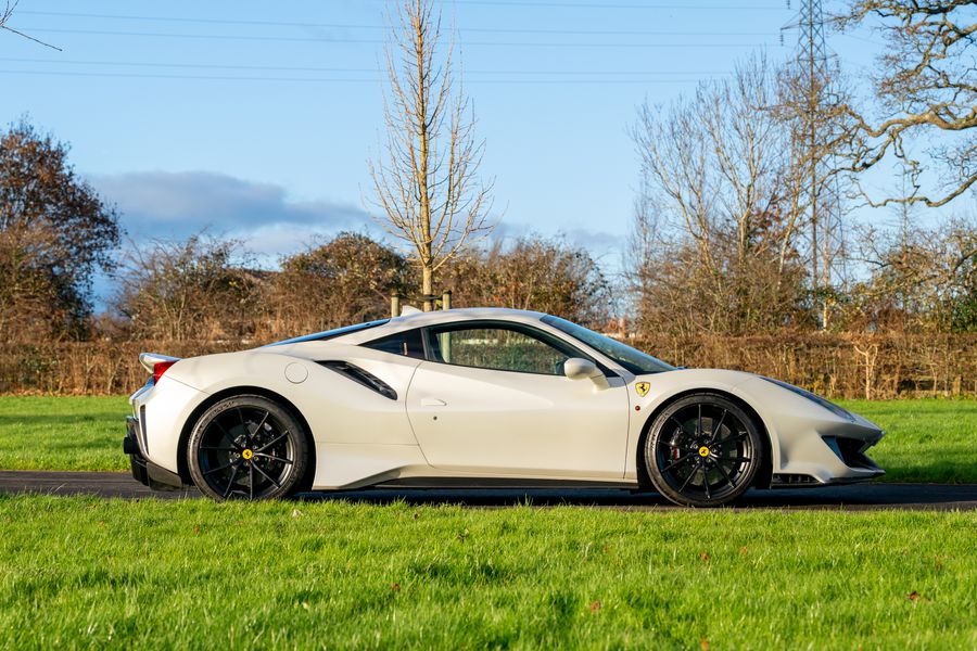 Ferrari 488 Pista