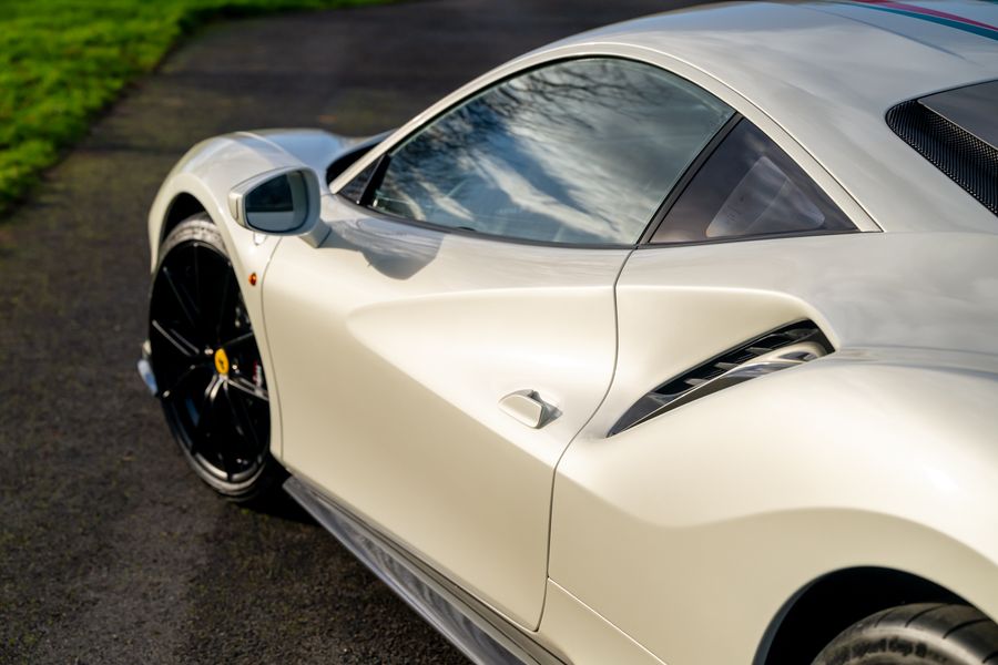 Ferrari 488 Pista