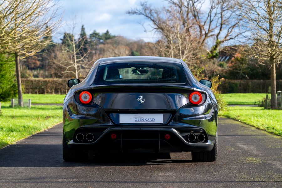 Ferrari FF V12 F1 DCT 4WD