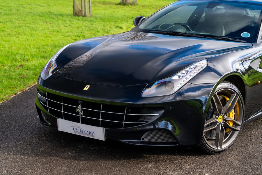 Ferrari FF V12 F1 DCT 4WD