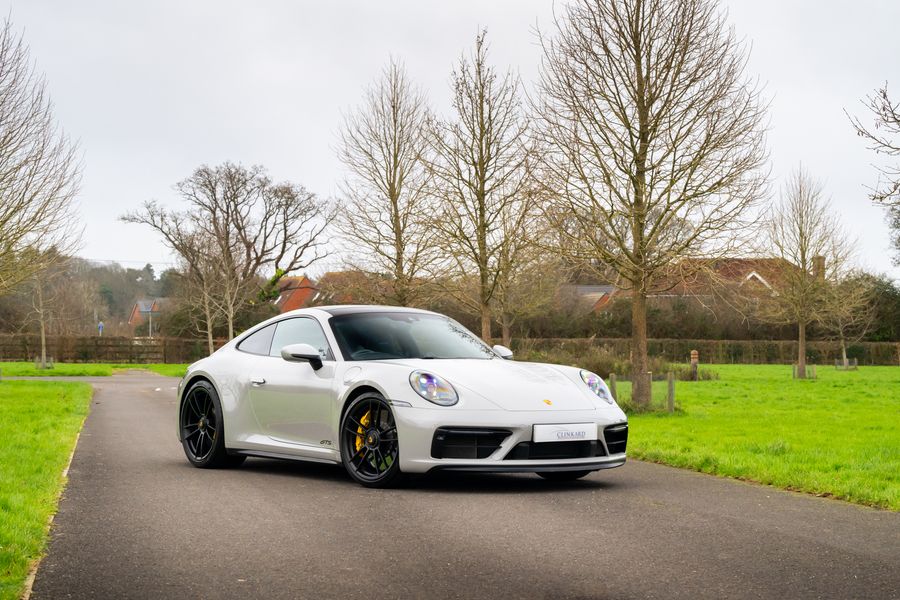 Porsche 911 (992) Carrera GTS PDK