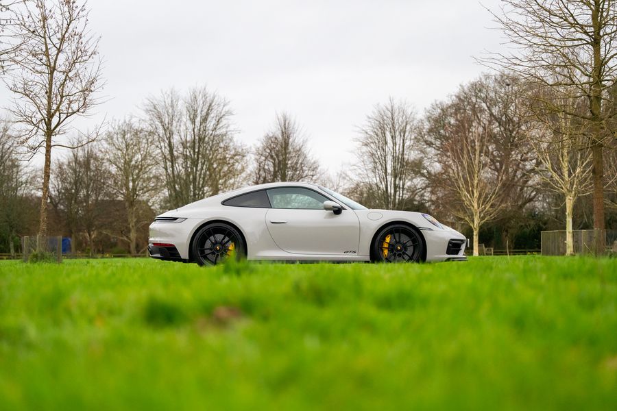 Porsche 911 (992) Carrera GTS PDK