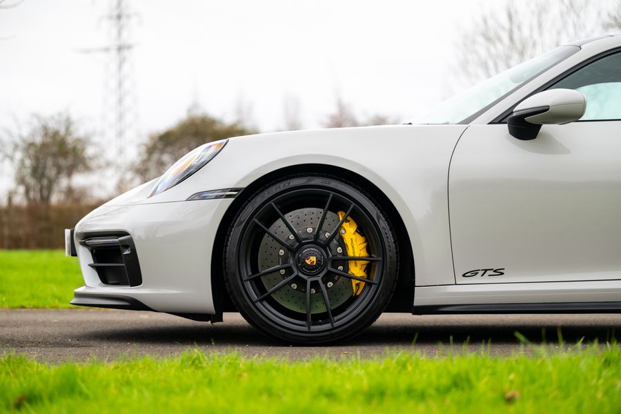 Porsche 911 (992) Carrera GTS PDK