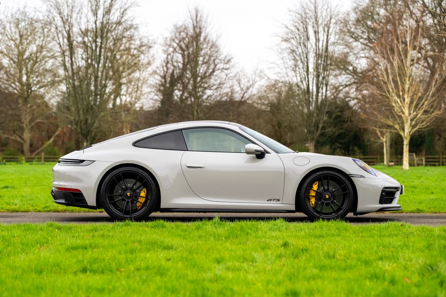 Porsche 911 (992) Carrera GTS PDK