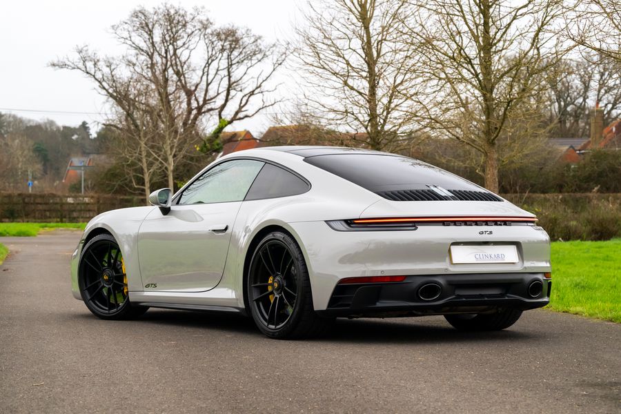 Porsche 911 (992) Carrera GTS PDK