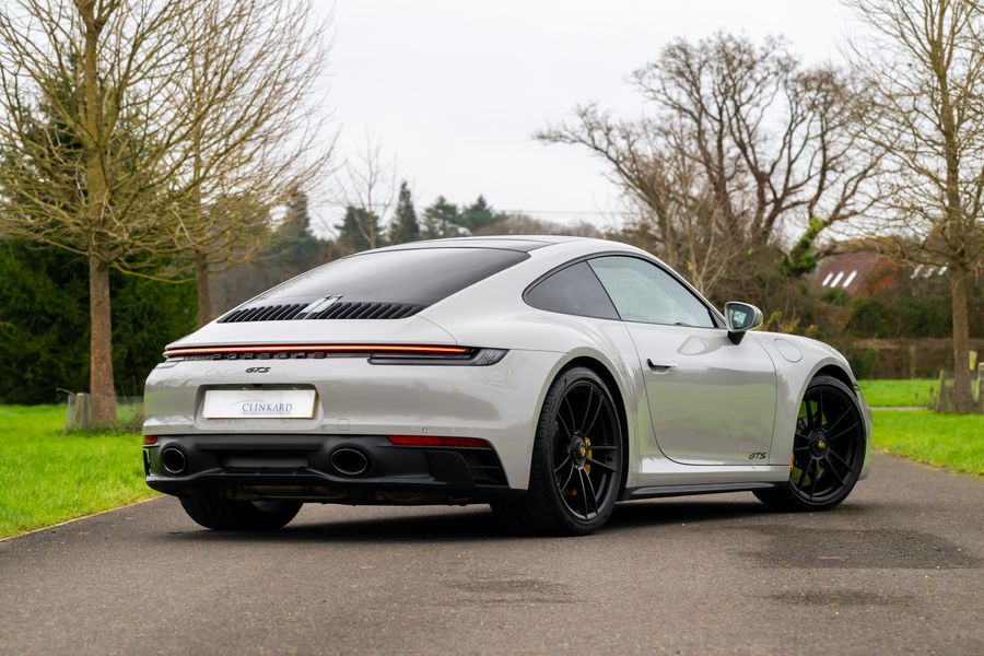 Porsche 911 (992) Carrera GTS PDK