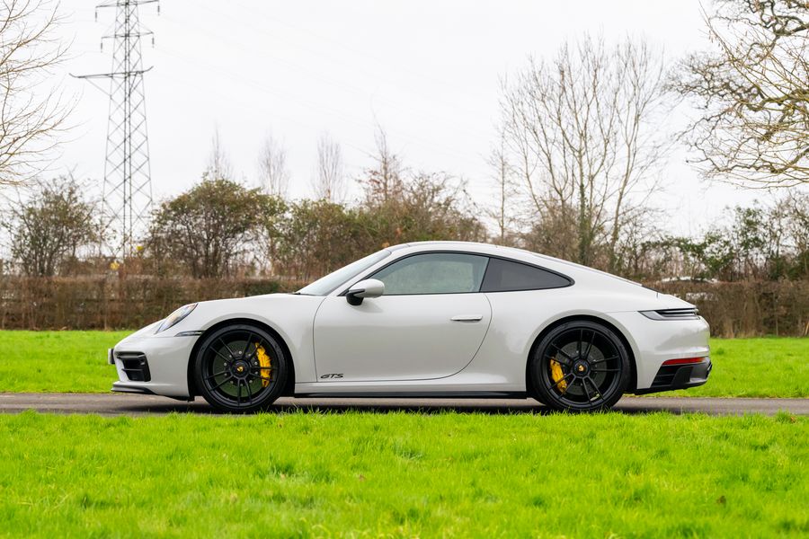 Porsche 911 (992) Carrera GTS PDK