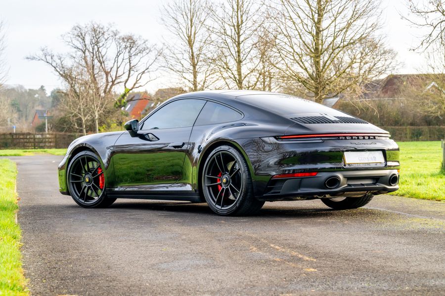 Porsche 911 (992) Carrera GTS PDK